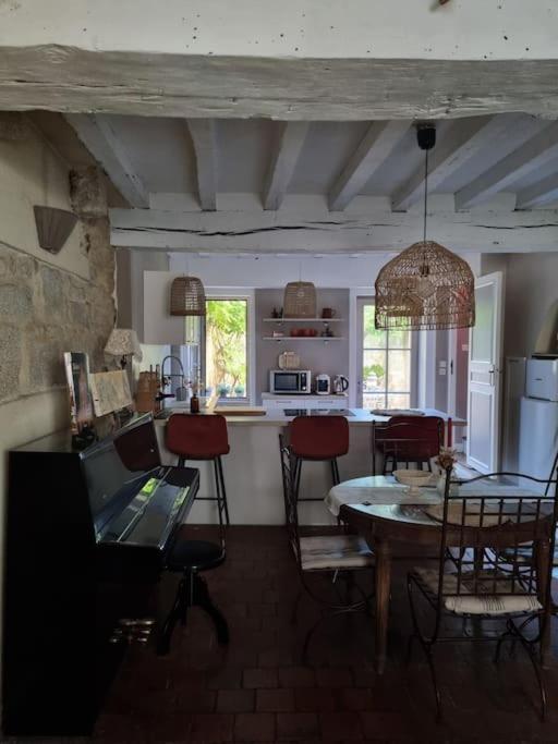 Charmante Maison Ancienne Avec Cour Alençon Buitenkant foto